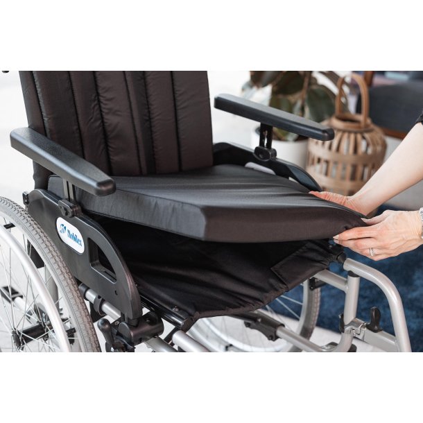 Mobilex Barracuda K�restol med tromlebremse