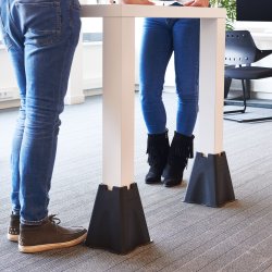 M�belforh�jer s�t 22 cm.