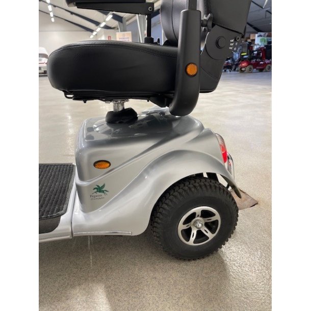 Peagus Nattergalen / Merits El-scooter Brugt