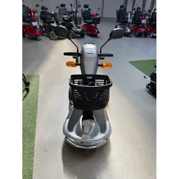 Peagus Nattergalen / Merits El-scooter Brugt